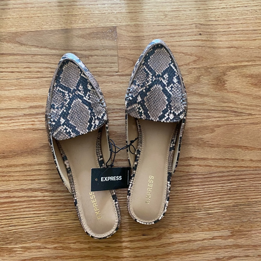 Sandals - Picture 3 of 4